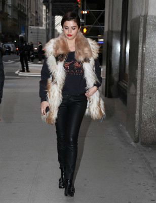 Selena Gomez pic #999680