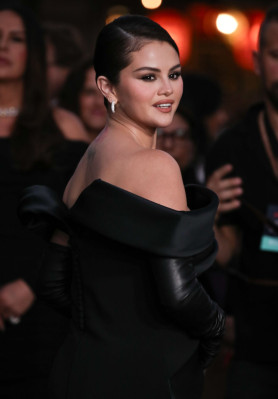 Selena Gomez pic #1362246