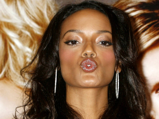 photo 23 in Selita Ebanks gallery [id238556] 2010-02-25 00:00:00