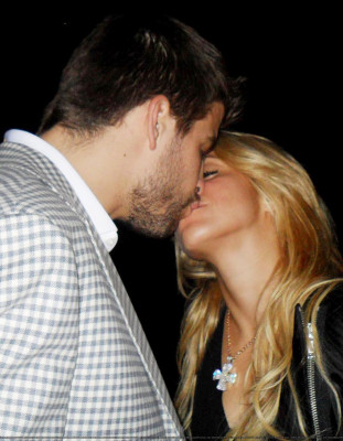 photo 17 in Shakira Mebarak gallery [id573848] 2013-02-09 00:00:00