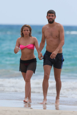 photo 20 in Shakira Mebarak gallery [id624135] 2013-08-07 00:00:00