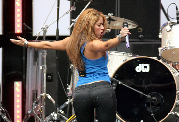 photo 21 in Shakira Mebarak gallery [id117415] 2008-11-24 00:00:00