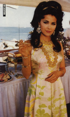 photo 7 in Sherilyn Fenn gallery [id231696] 2010-01-29 00:00:00