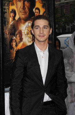 Shia LaBeouf pic #102034