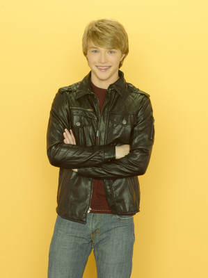 Sterling Knight pic #468305