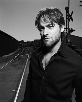 photo 25 in Stuart Townsend gallery [id281624] 2010-08-26 00:00:00