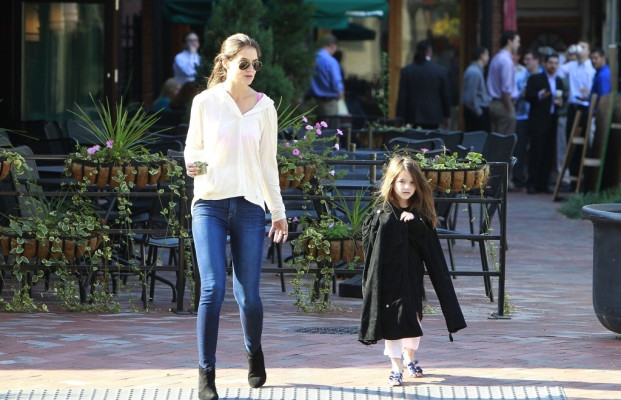 photo 5 in Suri Cruise gallery [id410907] 2011-10-11 00:00:00