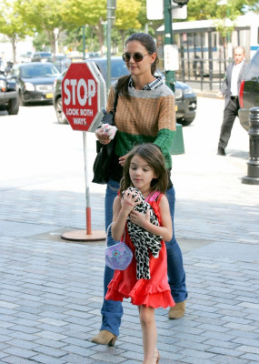 photo 8 in Suri Cruise gallery [id402363] 2011-09-12 00:00:00
