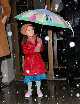 photo 22 in Suri Cruise gallery [id235043] 2010-02-11 00:00:00