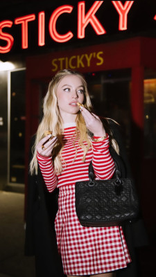 photo 6 in Sydney Sweeney gallery [id1295880] 2022-02-05 00:00:00