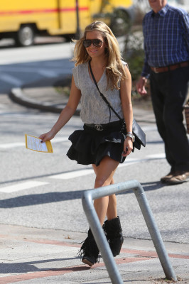 Sylvie Van Der Vaart pic #595692