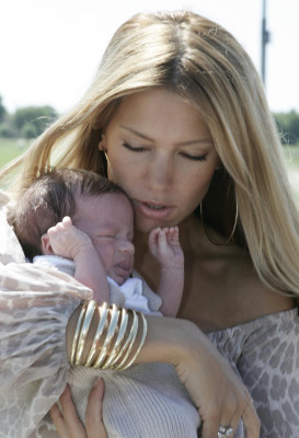 Sylvie Van Der Vaart pic #339788