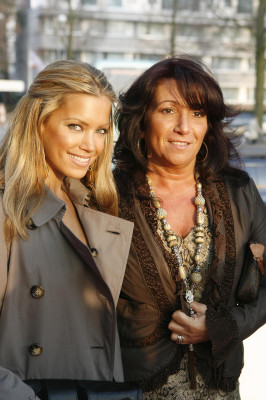 Sylvie Van Der Vaart pic #340523