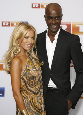 Sylvie Van Der Vaart pic #342351