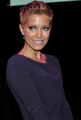 Sylvie Van Der Vaart pic #343294