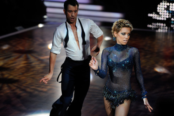 Sylvie Van Der Vaart pic #343799