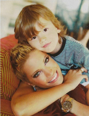 Sylvie Van Der Vaart pic #343743