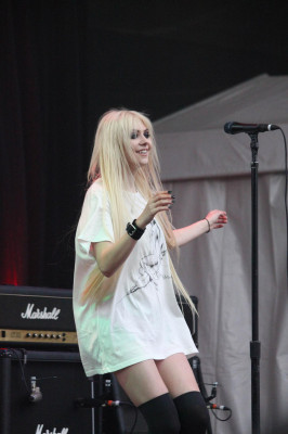 photo 4 in Taylor Momsen gallery [id525115] 2012-08-23 00:00:00