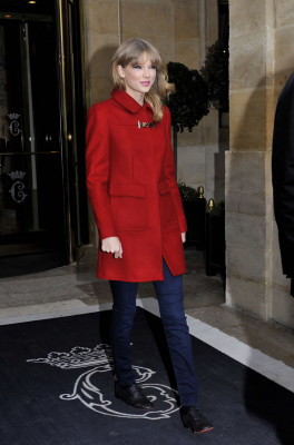 photo 9 in Taylor Swift gallery [id573028] 2013-02-08 00:00:00