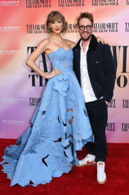 photo 26 in Taylor gallery [id1337060] 2023-11-20 00:00:00
