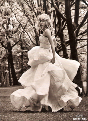 photo 18 in Taylor Swift gallery [id641460] 2013-10-23 00:00:00