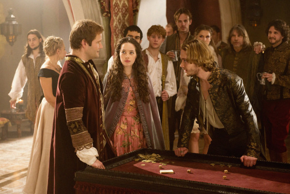 Toby Regbo  pic #707613