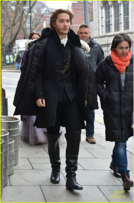 Toby Regbo  pic #716766