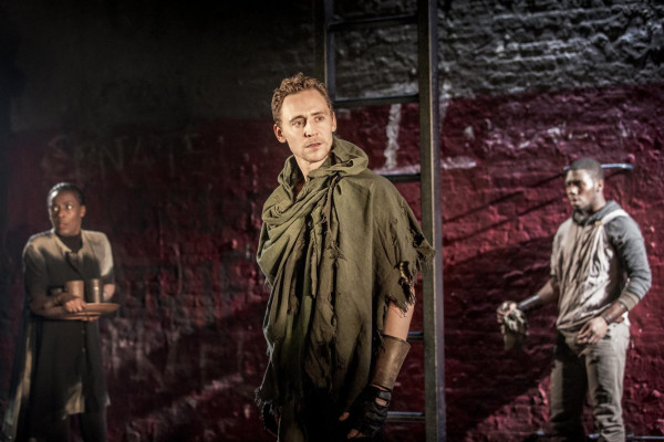 Tom Hiddleston pic #654698