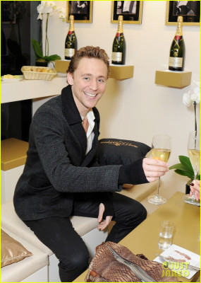 Tom Hiddleston pic #651006