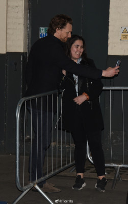 Tom Hiddleston pic #1124172