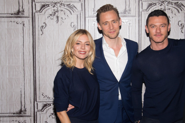 Tom Hiddleston pic #850093