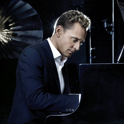Tom Hiddleston pic #944153