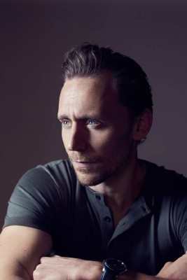 Tom Hiddleston pic #930644