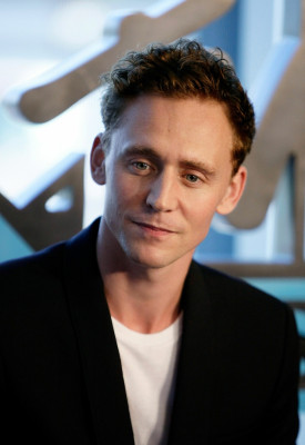 Tom Hiddleston pic #651001