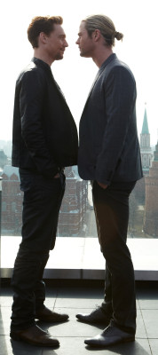 Tom Hiddleston pic #478662