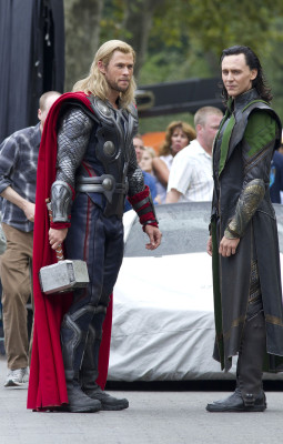 Tom Hiddleston pic #401005