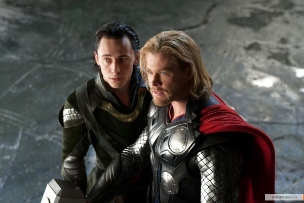 Tom Hiddleston pic #379907