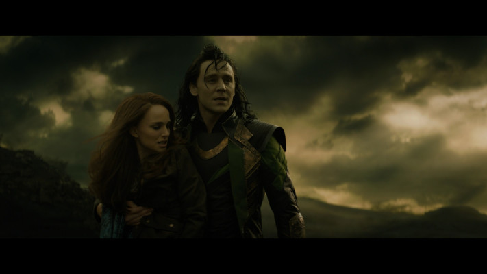 Tom Hiddleston pic #672118