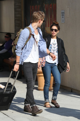 Vanessa Hudgens pic #599429