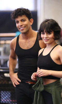 Vanessa Hudgens pic #1027584