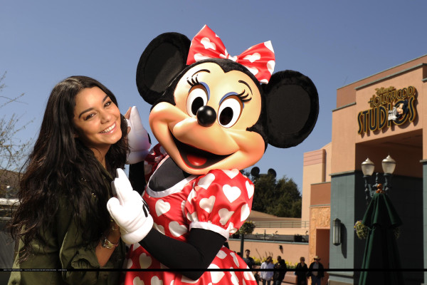 Vanessa Hudgens pic #346458