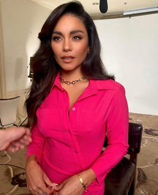 Vanessa Hudgens pic #1289113