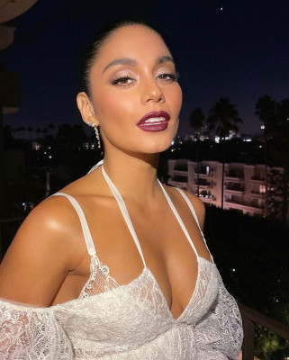Vanessa Hudgens pic #1289100