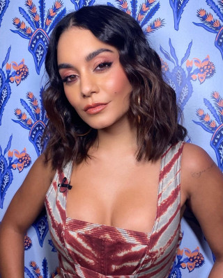 Vanessa Hudgens pic #1281279