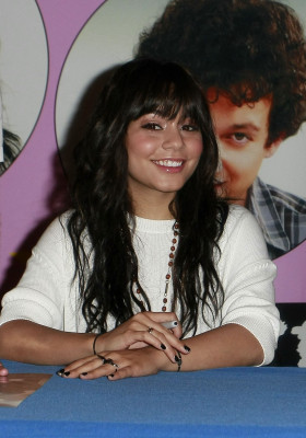 Vanessa Hudgens pic #187269