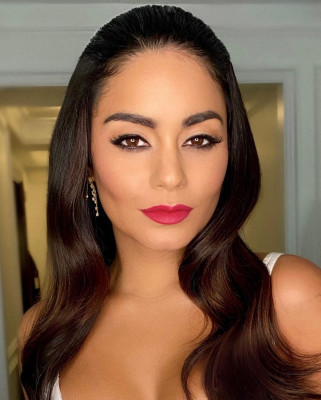Vanessa Hudgens pic #1289110