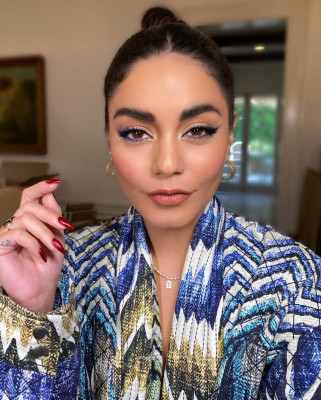 Vanessa Hudgens pic #1289136
