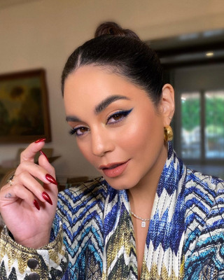 Vanessa Hudgens pic #1289135