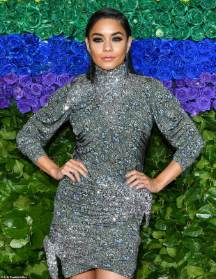 Vanessa Hudgens pic #1144045