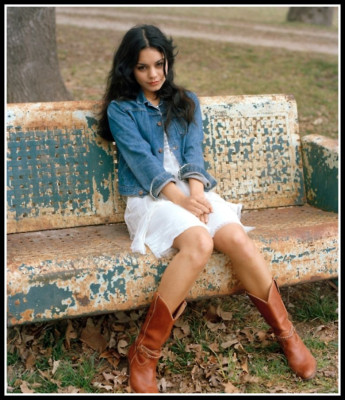 Vanessa Hudgens pic #145490